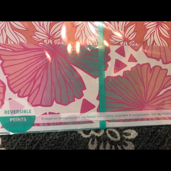 🌺JANA LAM WRAPPILY GIFT WRAPPING PAPER 🌺 - Picture 3 of 7